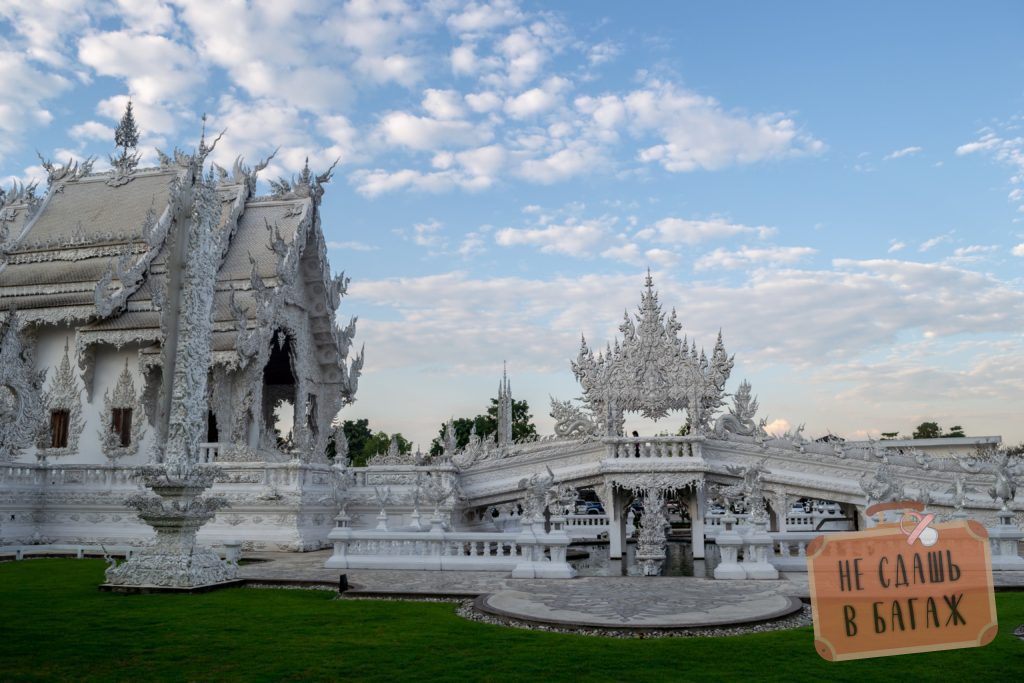 Белый храм в Чианг Рае